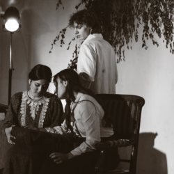 A hairdresser's visit to Bornstein's villa