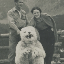 Halinka i Heniek. Wakacje w Zakopanem 1938. Zbiory Tony'ego Bernarda