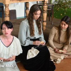 Halina (Julia Grzejszczyk), Roma (Magdalena Rytych), Diana (Kornelia Kawecka)