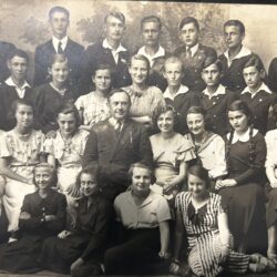 Class photo in 1936. Bronka is seated second from the right in the second row; Heniek - third from the right in third row. Collection of Tony Bernard